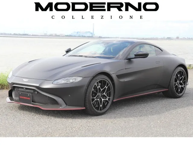 Aston Martin Vantage AMR 2022 – skladem v Japonsku